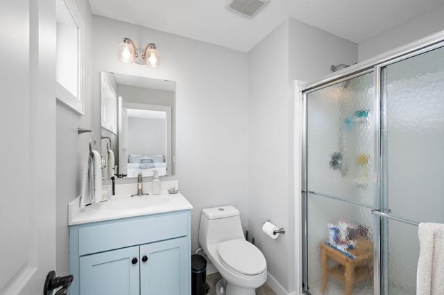 12575 Foxhill Avenue N, Hugo, MN 55038