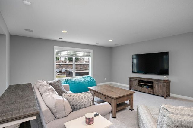 12575 Foxhill Avenue N, Hugo, MN 55038