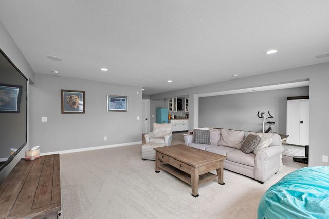 12575 Foxhill Avenue N, Hugo, MN 55038