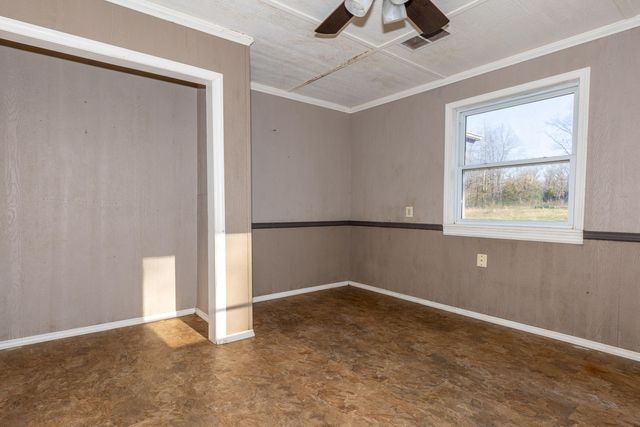 343 Private Road 2018, West Plains, MO 65775