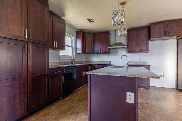 343 Private Road 2018, West Plains, MO 65775