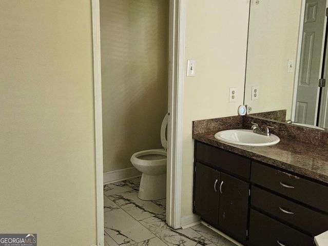 732 Country Lake Drive, Hampton, GA 30228
