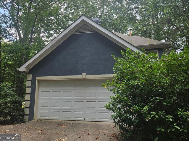732 Country Lake Drive, Hampton, GA 30228