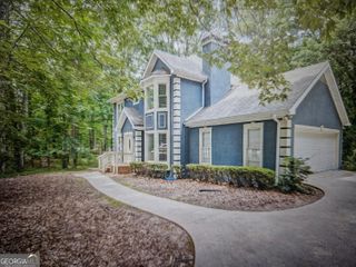 732 Country Lake Drive, Hampton, GA 30228