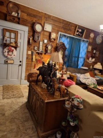 1005 Elm St, Camden, AR 71701