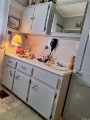1005 Elm St, Camden, AR 71701
