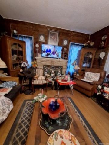 1005 Elm St, Camden, AR 71701