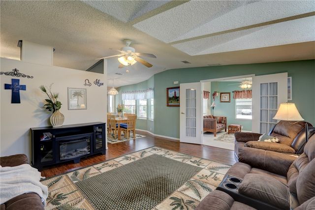 7621 Niantic Avenue T7, Micco, FL 32976