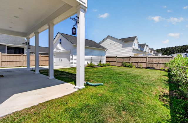 202 Narrowleaf Avenue, Summerville, SC 29485
