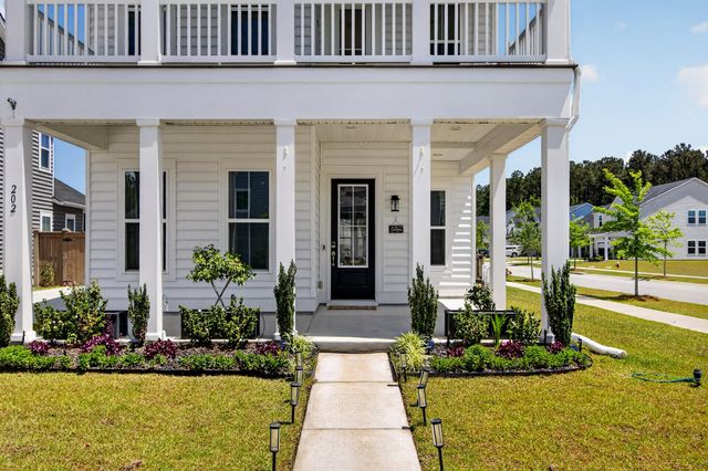 202 Narrowleaf Avenue, Summerville, SC 29485