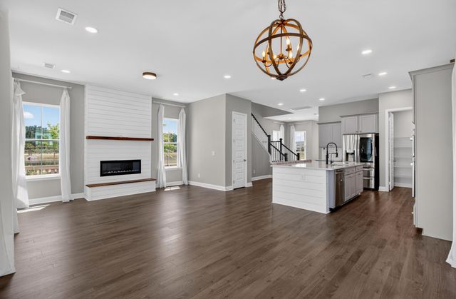 202 Narrowleaf Avenue, Summerville, SC 29485