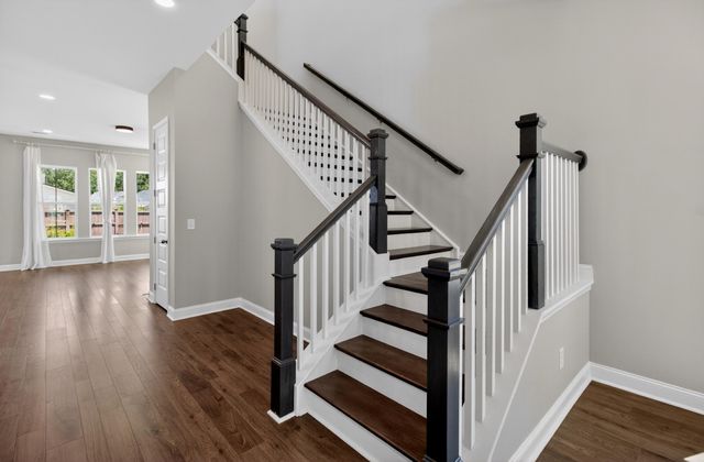 202 Narrowleaf Avenue, Summerville, SC 29485