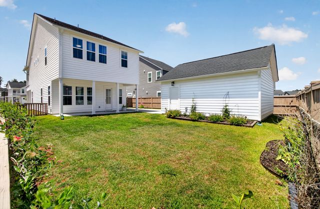 202 Narrowleaf Avenue, Summerville, SC 29485