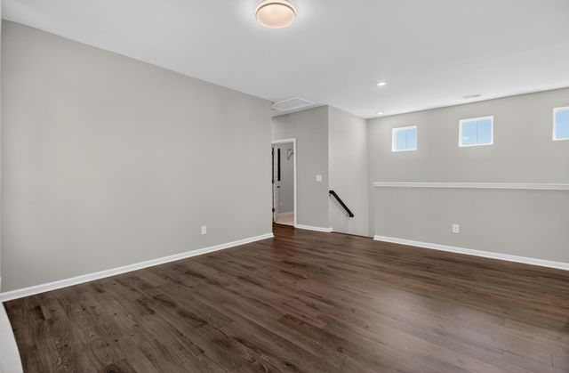 202 Narrowleaf Avenue, Summerville, SC 29485