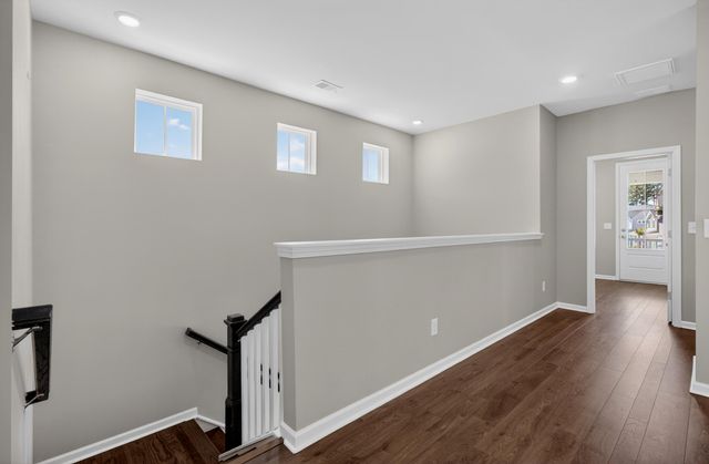 202 Narrowleaf Avenue, Summerville, SC 29485