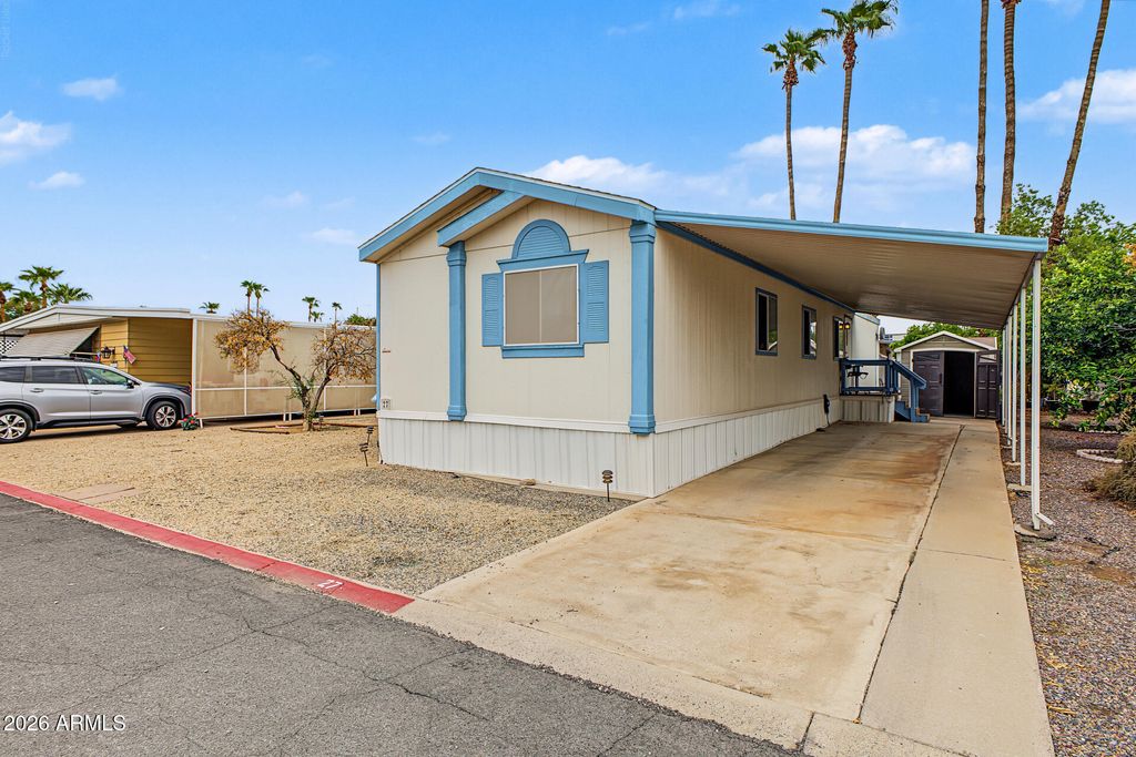 2650 W UNION HILLS Drive 27, Phoenix, AZ 85027 — exterior