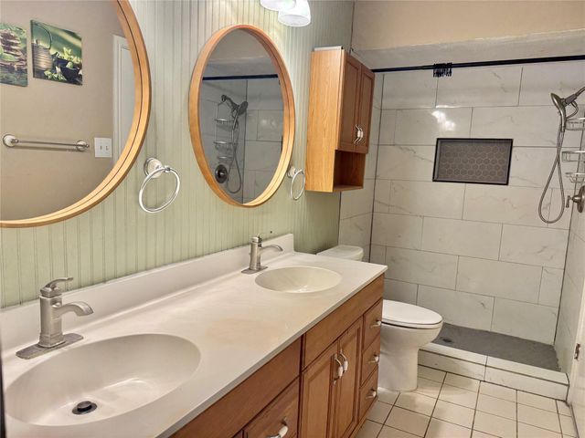 3220 69th Street D3, Galveston, TX 77551