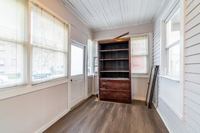 901 W Wayne St Apt 3, Fort Wayne, IN 46802