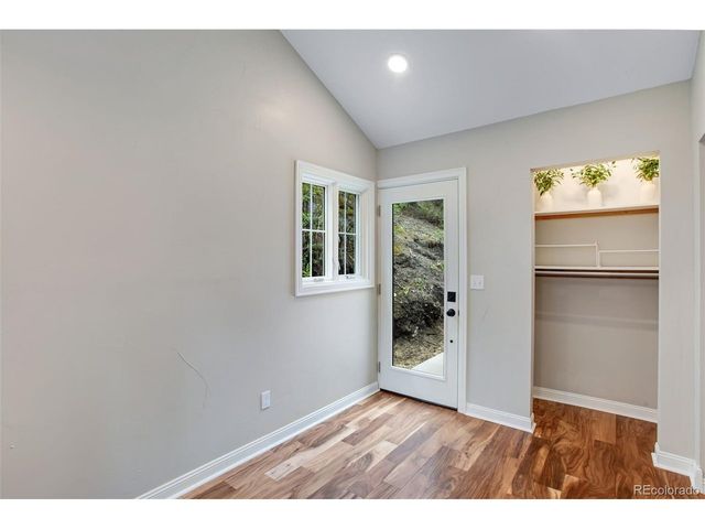 232 Fox Creek Rd, Glen Haven, CO 80532