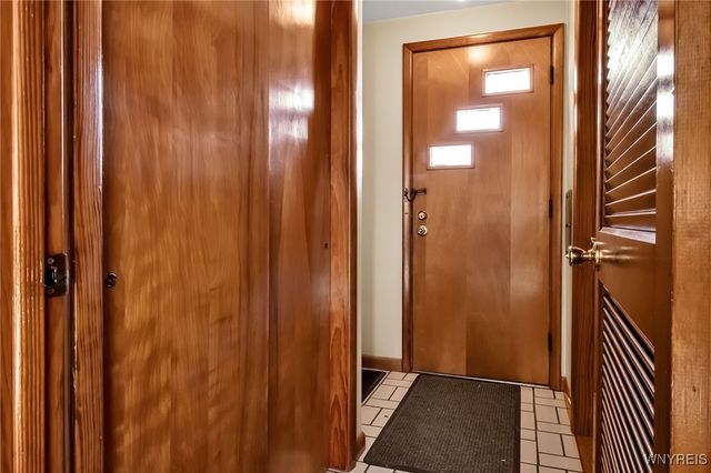 3985 Clinton Street, West Seneca, NY 14224