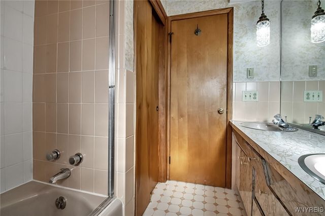 3985 Clinton Street, West Seneca, NY 14224