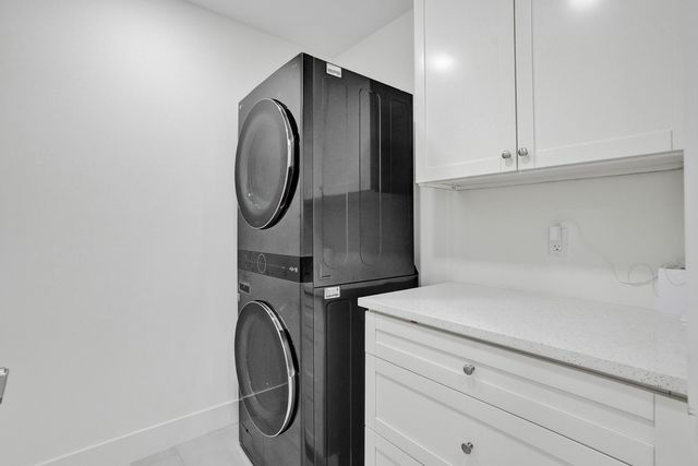 320 SE 5th Avenue, Pompano Beach, FL 33060