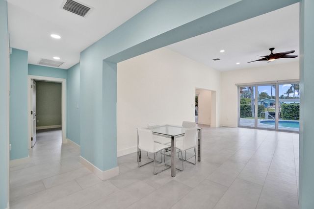 320 SE 5th Avenue, Pompano Beach, FL 33060