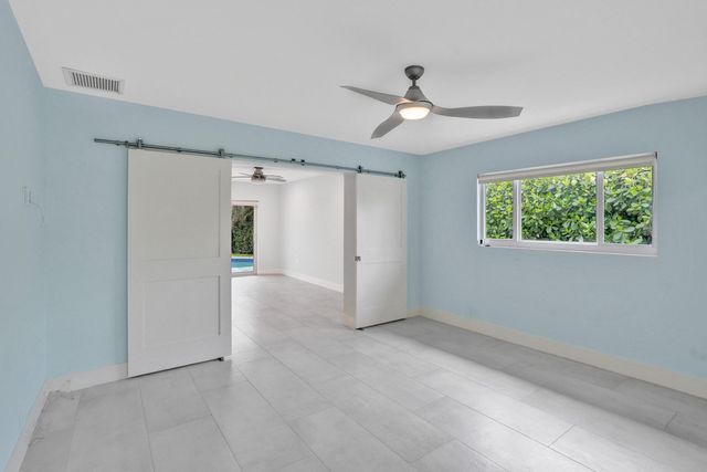 320 SE 5th Avenue, Pompano Beach, FL 33060