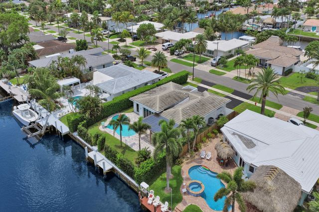 320 SE 5th Avenue, Pompano Beach, FL 33060