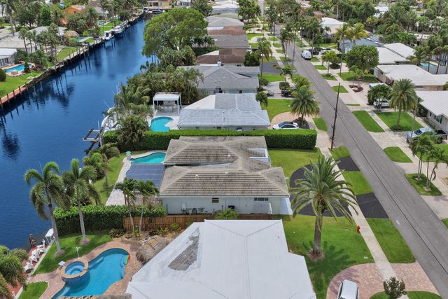 320 SE 5th Avenue, Pompano Beach, FL 33060