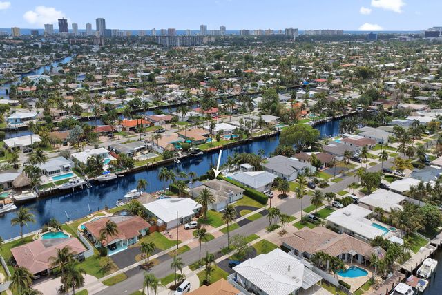 320 SE 5th Avenue, Pompano Beach, FL 33060