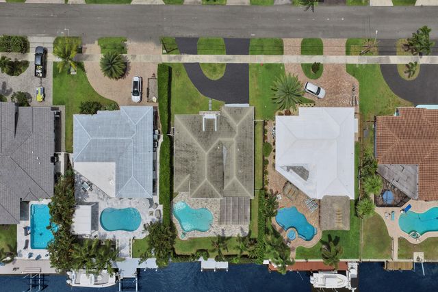 320 SE 5th Avenue, Pompano Beach, FL 33060