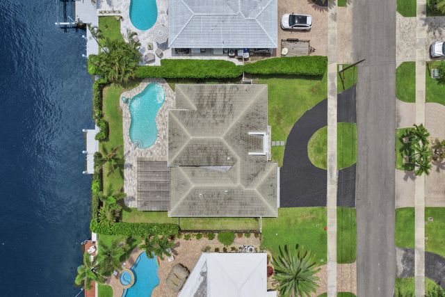 320 SE 5th Avenue, Pompano Beach, FL 33060