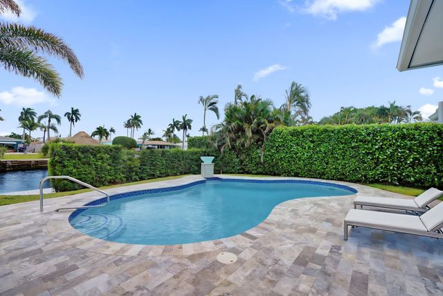 320 SE 5th Avenue, Pompano Beach, FL 33060