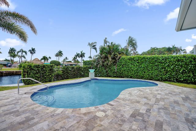 320 SE 5th Avenue, Pompano Beach, FL 33060