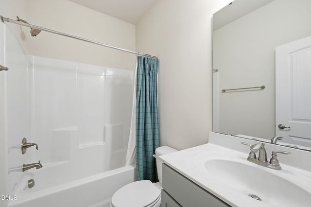 123 Woodwater Circle, Lillington, NC 27546