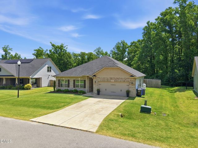 123 Woodwater Circle, Lillington, NC 27546