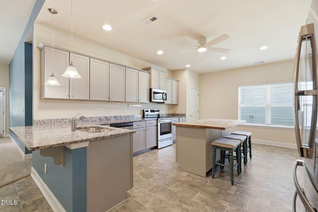 123 Woodwater Circle, Lillington, NC 27546