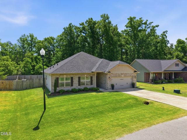 123 Woodwater Circle, Lillington, NC 27546