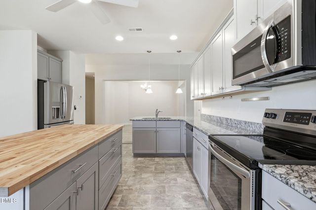 123 Woodwater Circle, Lillington, NC 27546