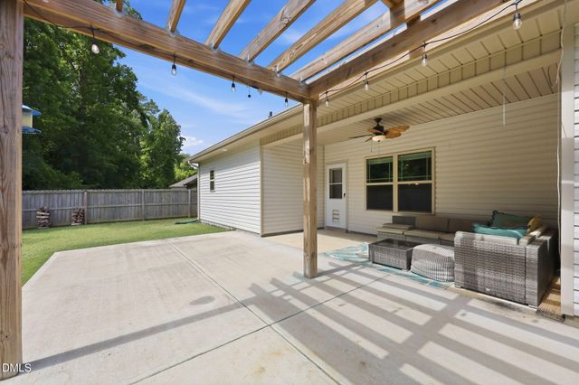 123 Woodwater Circle, Lillington, NC 27546