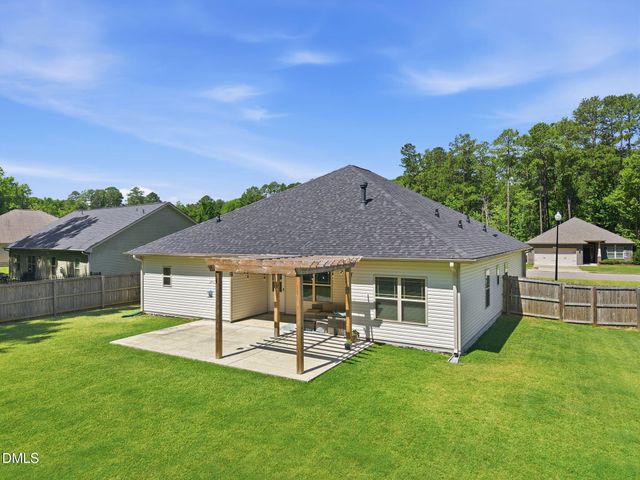123 Woodwater Circle, Lillington, NC 27546