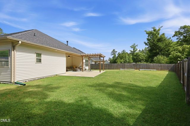 123 Woodwater Circle, Lillington, NC 27546