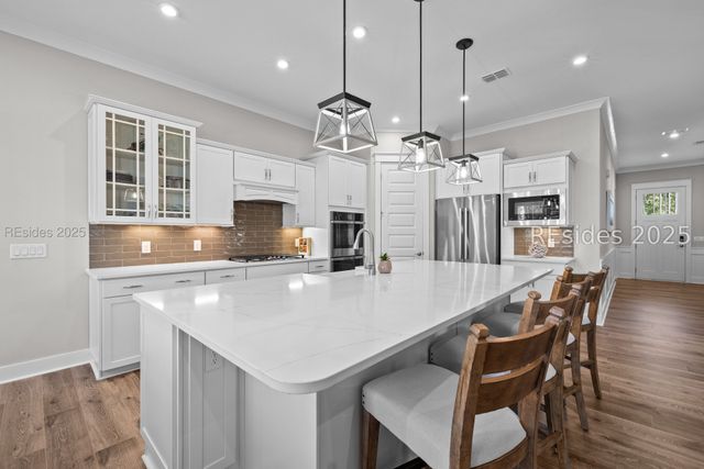 46 Carolina Oaks Ave, Bluffton, SC 29909