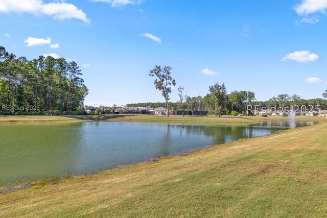 46 Carolina Oaks Ave, Bluffton, SC 29909