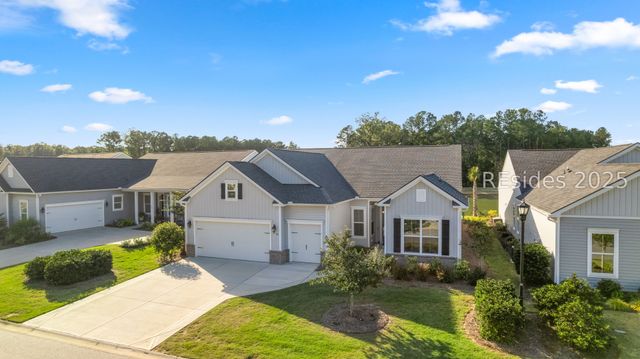 46 Carolina Oaks Ave, Bluffton, SC 29909