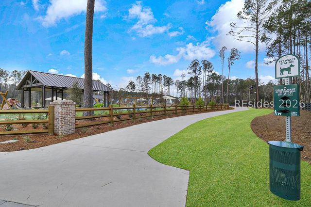 46 Carolina Oaks Ave, Bluffton, SC 29909