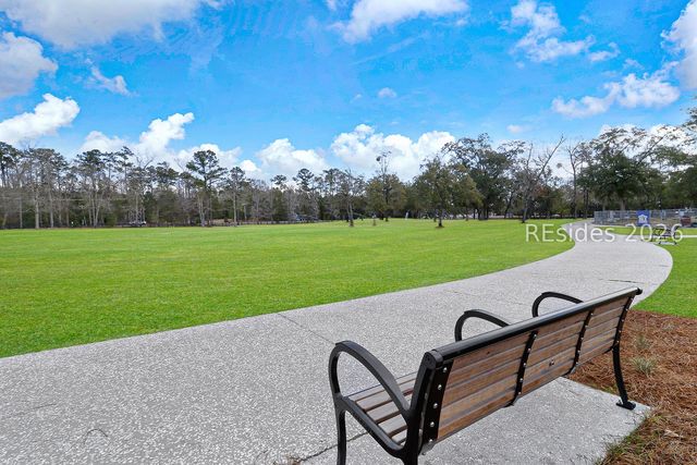 46 Carolina Oaks Ave, Bluffton, SC 29909