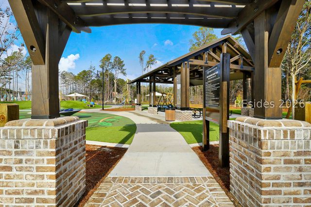 46 Carolina Oaks Ave, Bluffton, SC 29909