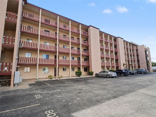4023 LAKE BAYSHORE DRIVE 112, Bradenton, FL 34205